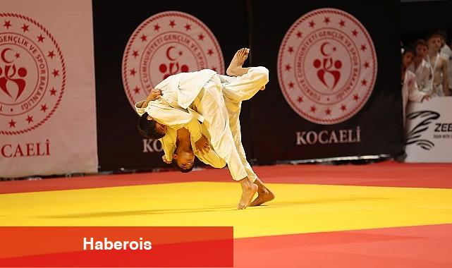 Kocaeli'de judo fırtınası esiyor - Haberois Kocaeli'de judo fırtınası esiyor