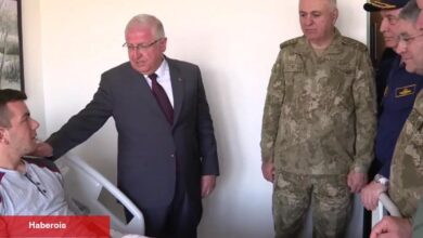 Metan gazından zehirlenen askerler GATA’da ziyaret edildi