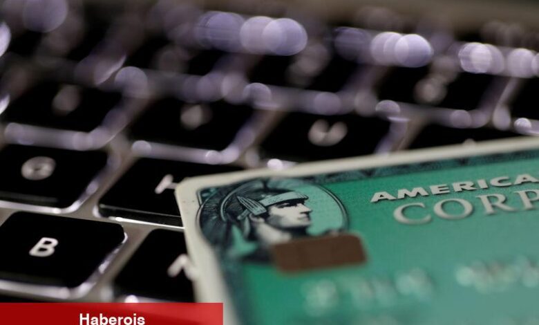 Monness, AmEx’i yüksek değerleme nedeniyle Nötr’e düşürdü