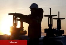 OPEC+ beklenenden büyük arz artışı kararı alınca petrol fiyatları düştü