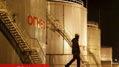 Petrol fiyatları Rusya’ya yaptırımlar ve tarife telaşlarının ortasında yatay seyrediyor