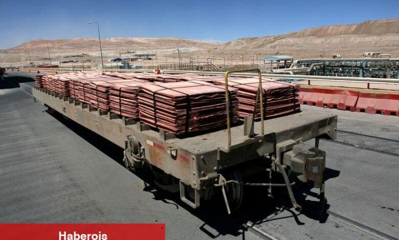 PİYASAYA BAKIŞ-Bakır fiyatları, ticaret tarifesi meçhullüğü ve Şili’nin arz beklentileri nedeniyle geriledi - Haberois PİYASAYA BAKIŞ-Bakır fiyatları, ticaret tarifesi meçhullüğü ve Şili’nin arz beklentileri nedeniyle geriledi