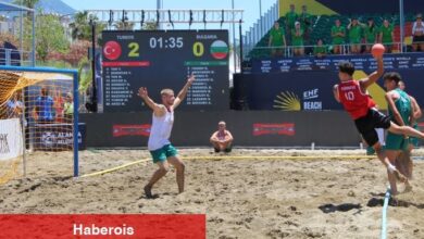 Plaj hentbolunda 17 Yaş Altı EHF Avrupa Şampiyonası Antalya'da devam ediyor