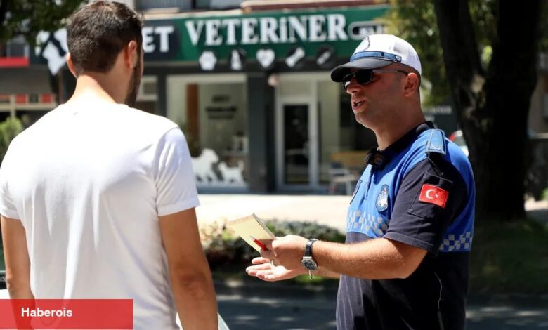 Sakarya Büyükşehir yayaları zora sokan kaldırım işgalini sıkı takibe aldı
