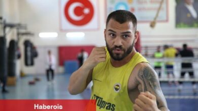 Samet Ersoy, dünya şampiyonluğu için yumruk sallıyor