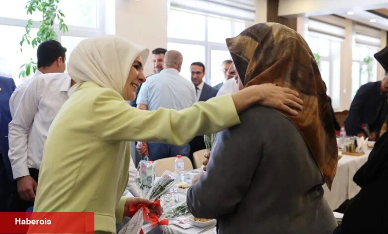 Şehit ailelerine 'Terörsüz Türkiye'yi Bakan Göktaş anlattı - Haberois Şehit ailelerine 'Terörsüz Türkiye'yi Bakan Göktaş anlattı