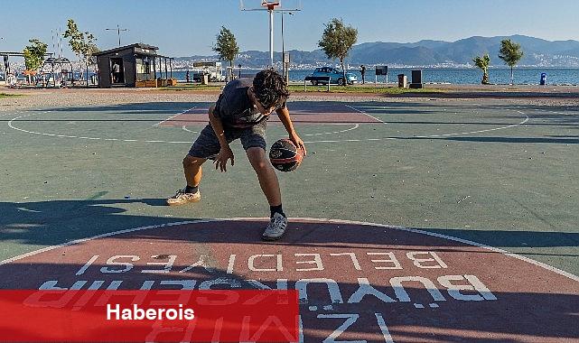 Spor istasyonlarının üçüncüsü Bostanlı'da hizmete açıldı
