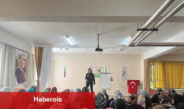 TİKAV, 'ÖNLEM AL, İNANÇTA KAL' PROJESİ İLE 2025 YILI BOYUNCA 28 LOKASYONDA YAŞAYAN BAYANLARA ULAŞMAYI HEDEFLİYOR TİKAV, "Önlem Al, İnançta Kal" Projesi ile Kırsal Bölgelerde Yaşayan Bayanlara Afetlerden Korunma Eğitimi Veriyor