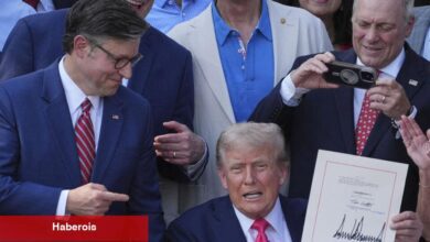 Trump "vergi indirimi" tasarısını imzaladı
