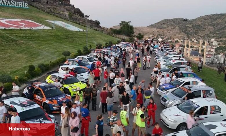 Türkiye Ralli Şampiyonası Kapadokya Yarışı’na seremonik start - Haberois Türkiye Ralli Şampiyonası Kapadokya Yarışı’na seremonik start