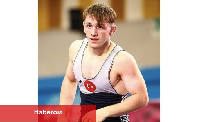 Ulusal güreşçi Abdullah Toprak, İtalya'da bronz madalya kazandı - Haberois Ulusal güreşçi Abdullah Toprak, İtalya'da bronz madalya kazandı