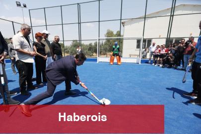 Yatağan’a çim hokeyi alanı açıldı