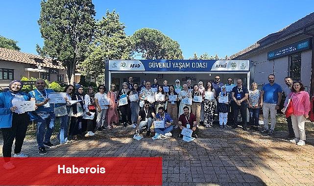 Zelzele bölgesi öğretmenlerine afet eğitimi - Haberois Zelzele bölgesi öğretmenlerine afet eğitimi